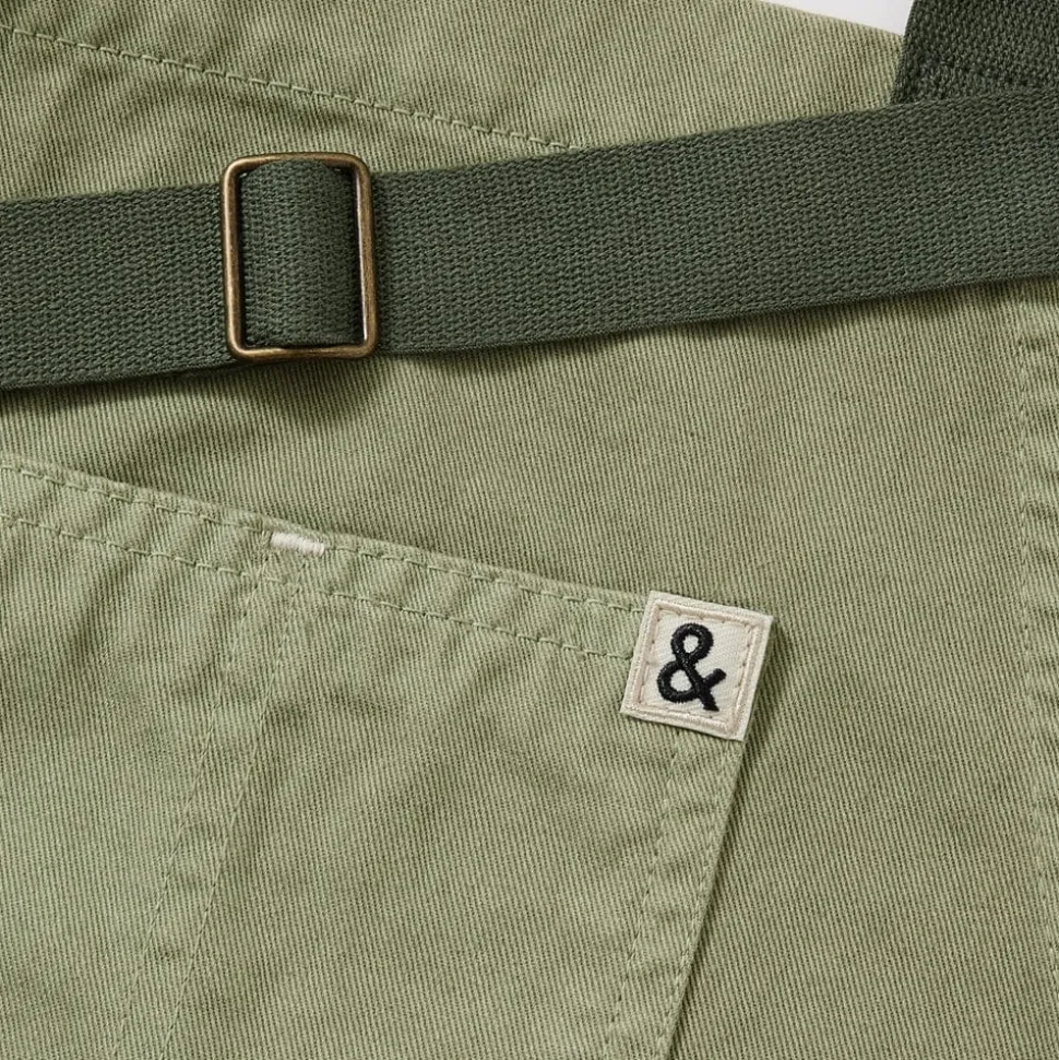 Essential Apron