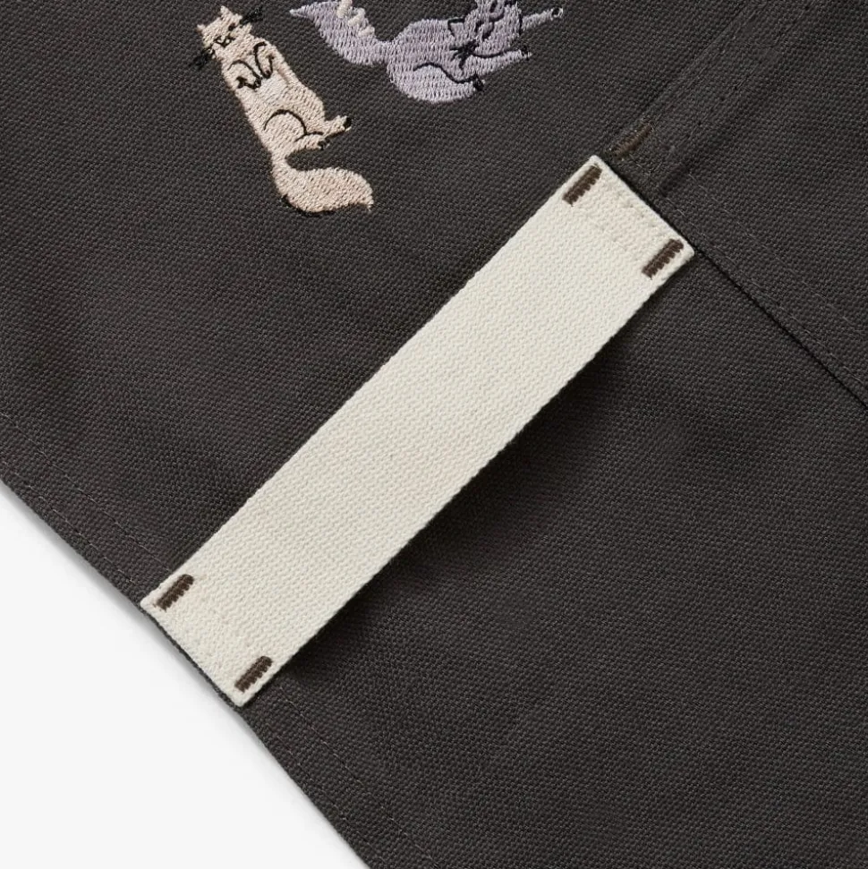 Essential Apron Pets